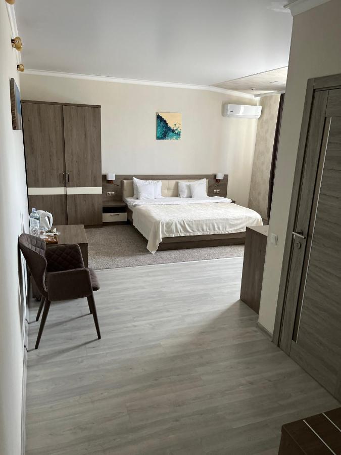 Elite Hotel Бельцы Экстерьер фото