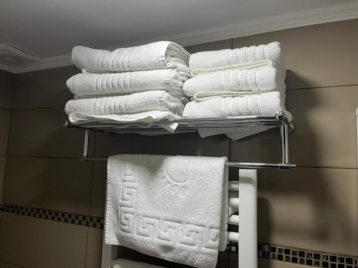 Elite Hotel Бельцы Экстерьер фото