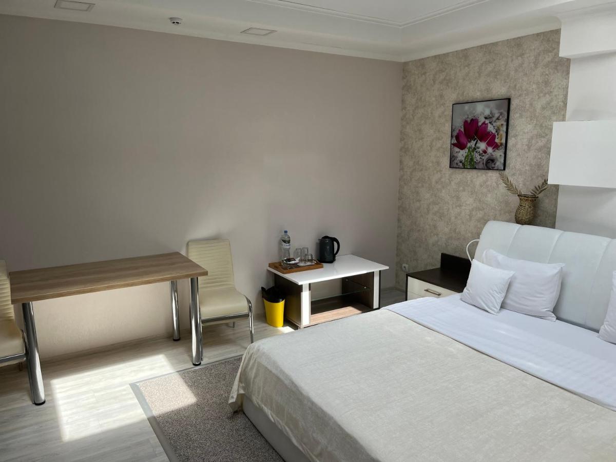 Elite Hotel Бельцы Экстерьер фото