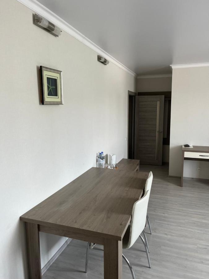 Elite Hotel Бельцы Экстерьер фото
