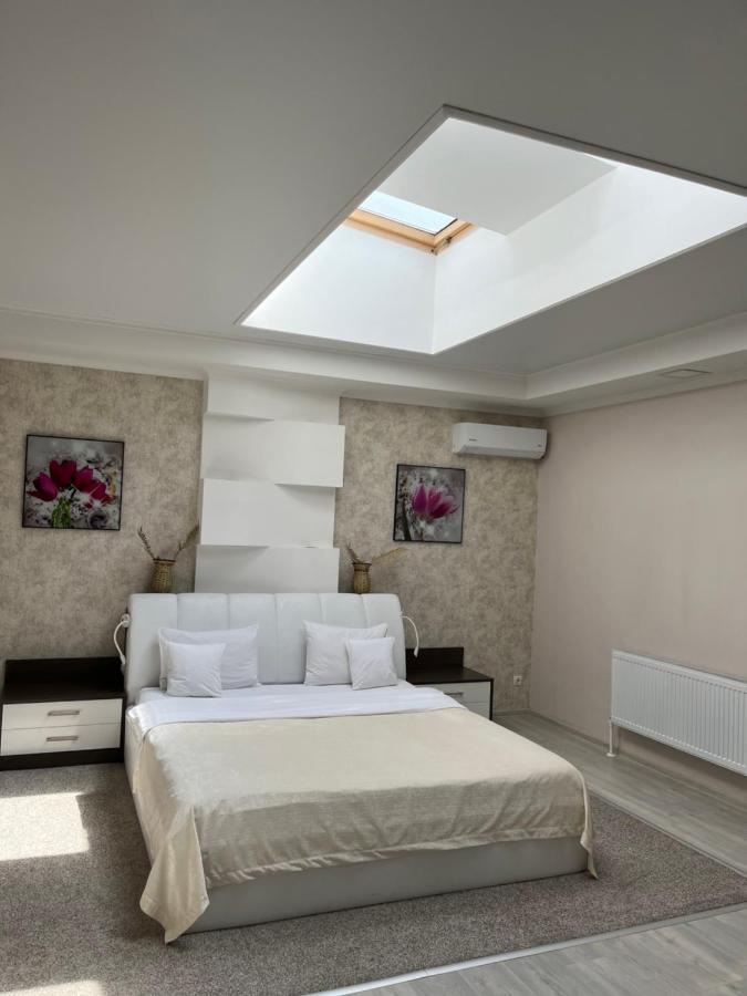 Elite Hotel Бельцы Экстерьер фото