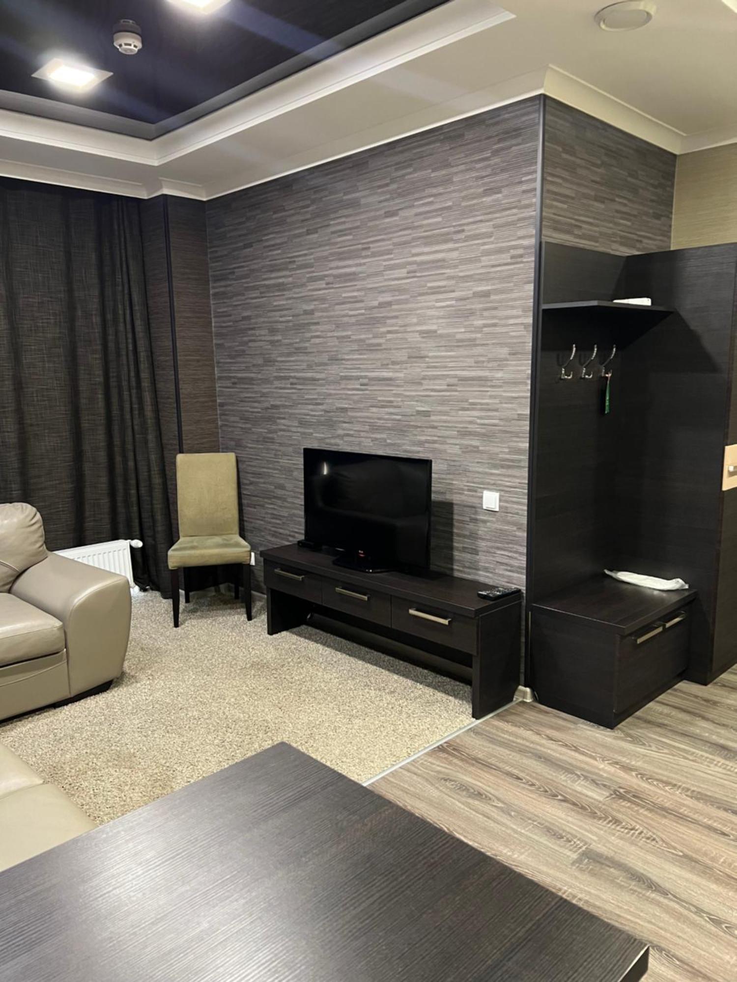 Elite Hotel Бельцы Экстерьер фото