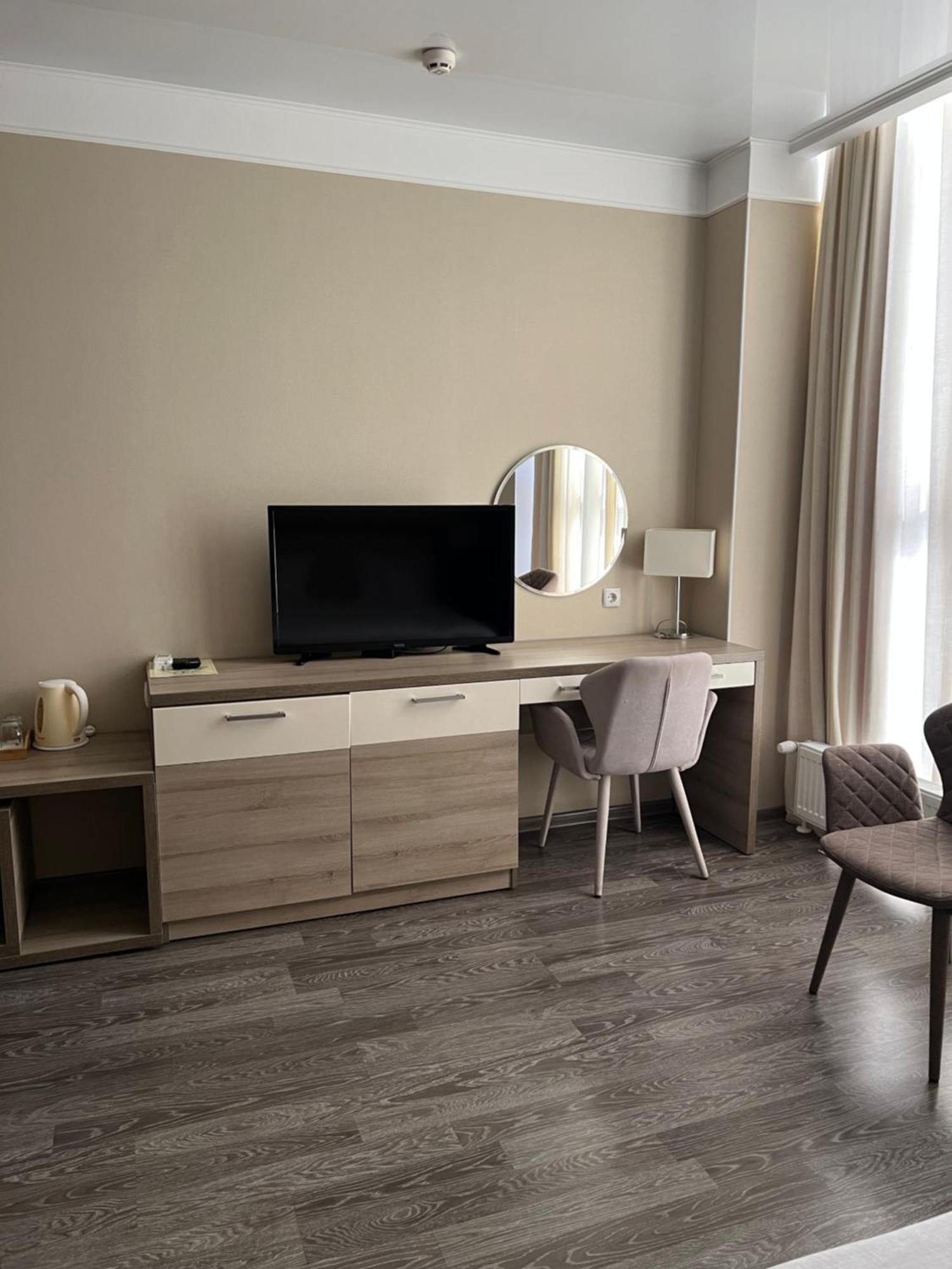 Elite Hotel Бельцы Экстерьер фото