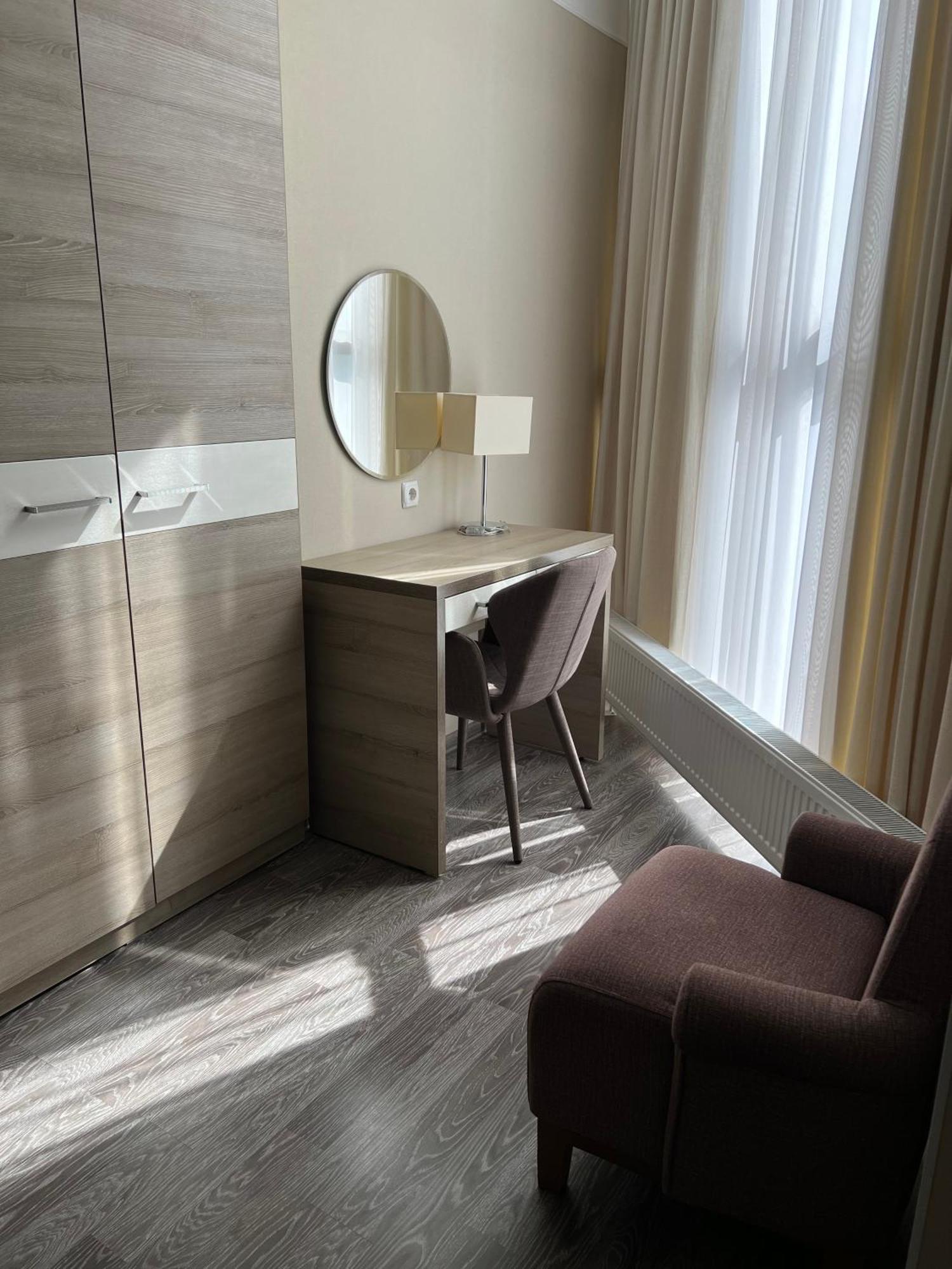 Elite Hotel Бельцы Экстерьер фото